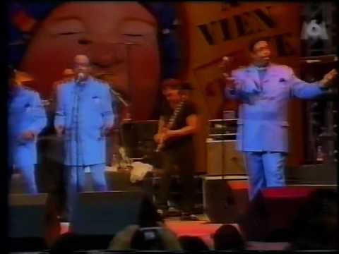 Temptations Review feat. Dennis Edwards - Papa was a rolling stone