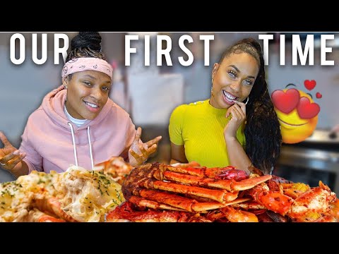 Our *FIRST TIME* 😱😍 (JUICY CRAB Mukbang) | EZEE X NATALIE