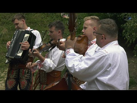 Zespół "ZAĆWA" i drużba Krzysztof Smyda - "ŁĄCZKO, ŁĄCZKO"