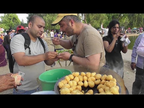 Delhi Ka Famous Ram Laddu | Besides India Gate Delhi | Street Food India Video