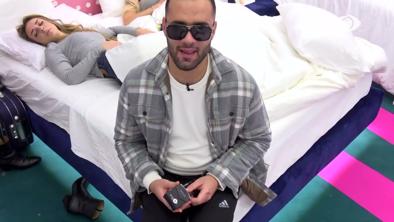 Ku është fytyra, ku është karakteri?/ Vijon debati mes Mal dhe Kristit: Largohu mbaj distancë