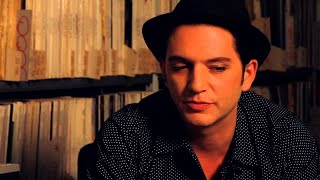 Brian Molko's interview at RadioFrance, (English subtitles) video
