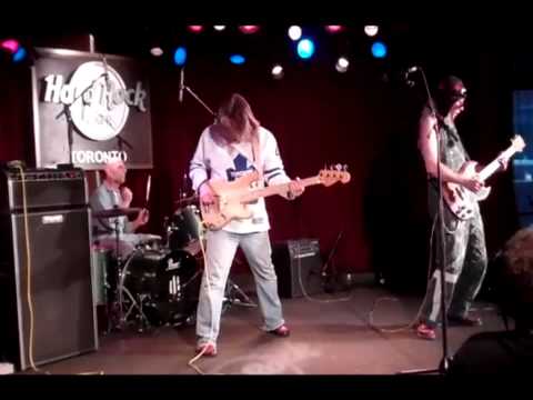 3kings - Sounds Like Thunder (Hard Rock Cafe 2012 04 17)