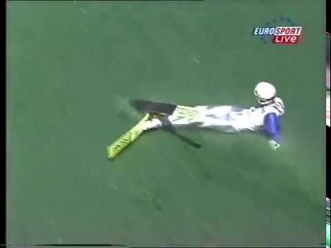 Alan Alborn - 102,5m - Fall - Hinterzarten 12.08.2001 K95 - Ski Jumping SGP