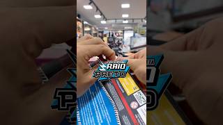 Abrindo triple pack da coleção Raio Preto de Pokémon TCG #shorts #pokemon #pokemoncards #pokemontcg