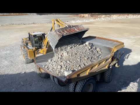 Caterpillar 992K Wheel Loader Loading Caterpillar 777F Dumpers - Interkat SA Mining Works