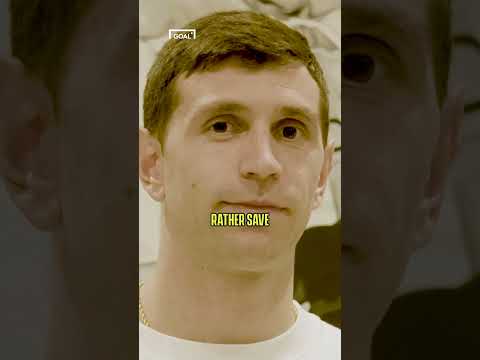 Emi Martinez answers QUICKFIRE questions ⚡ #shorts