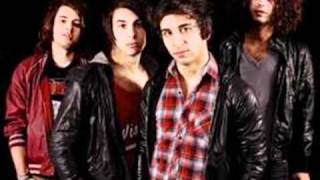 Cash Cash - Red Cup (I Fly Solo) (Feat.Lacy Schwimmer &amp; Spose)
