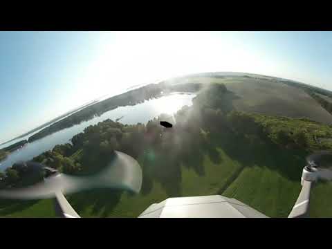 Rundflug über Schloss Steinort und Mausoleum - Wycieczka w obie strony z zamku Steinort - Roundtrip