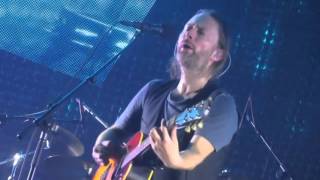 Skirting on the surface - Live (Radiohead - Non album tracks)