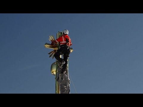 Gipfelkreuz der Zugspitze kehrt nach kompletter Restaurierung zurück