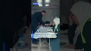 Download lagu Warga Palestina memberikan suara dalam pemilihan pertama sejak perang Gaza. mp3