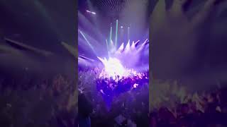 Dropping it like its hot with snoopdogg