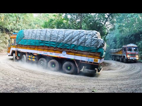 14 Wheels Long Truck Turning at Hairpin Curve Ghat Road - Truck Driver Difficulties - Lorry Video