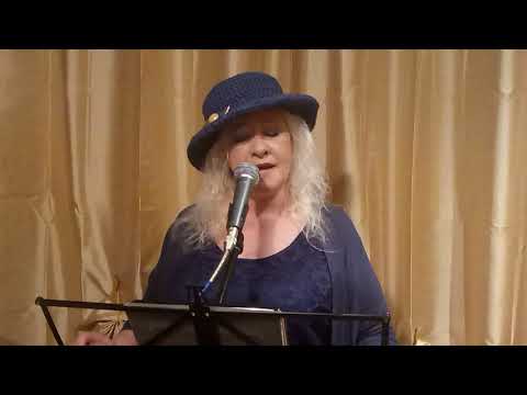 With or without you U2  cover Francesca Cioce karaoke version live