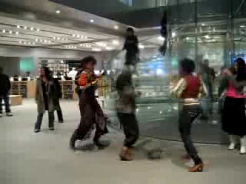 N'Dea Davenport @ Apple's NYC Midnight Mix (Fridays)