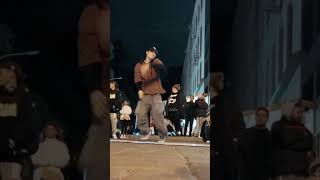 Download lagu Beautiful top street dancer and artist Eugene Kaprelov #freestyle  #streetdance #shorts mp3