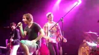 Cobra Starship - Snakes on a Plane/Hollaback Boy (with Alex from All Time Low)