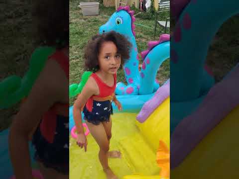 Alayla's new pool | Alayla's pool day - Summer time fun | Backyard Inflatable Pool for Kids