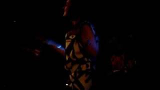 Yelle -&quot;Amour Du Sol&quot; Live, Orlando, FL 10/11/08 (AC Mix...)