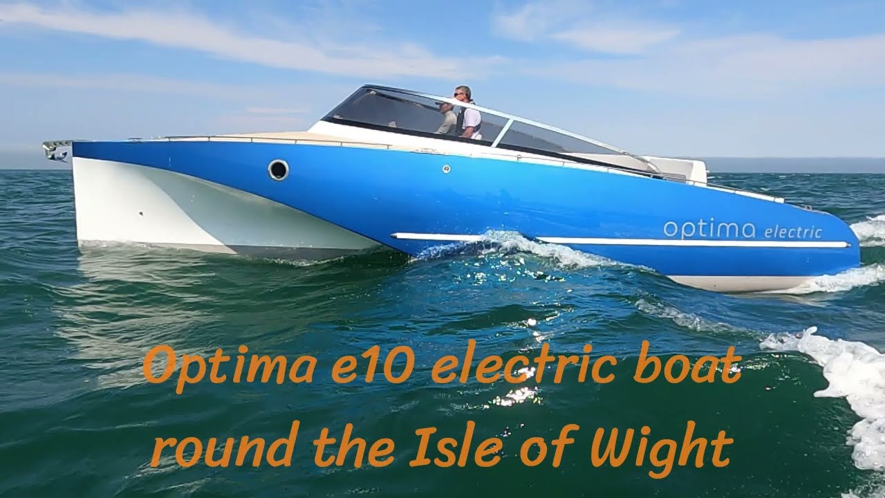 Optima e10 electric boat round the Isle of wight