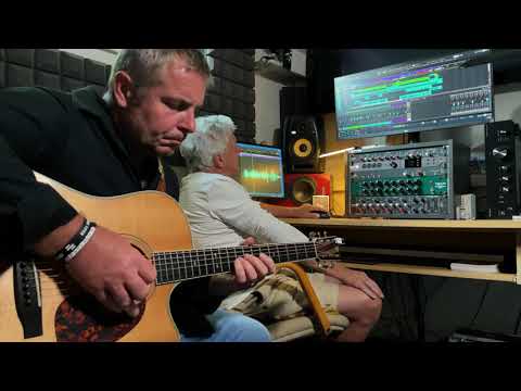 Leoš Stenský - MANIA