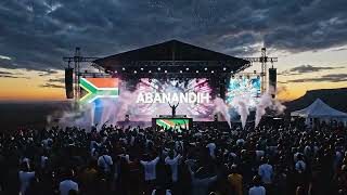 Download lagu AMAPIANO MIX HAPPY NEW YEAR 2026 ABANANDIH 01-01-2026 mp3