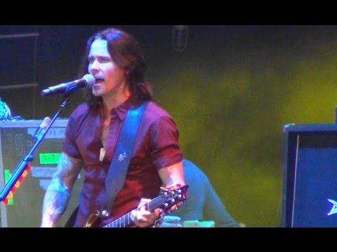 Alter Bridge - Farther Than the Sun / Come to Life - 2016 Concord