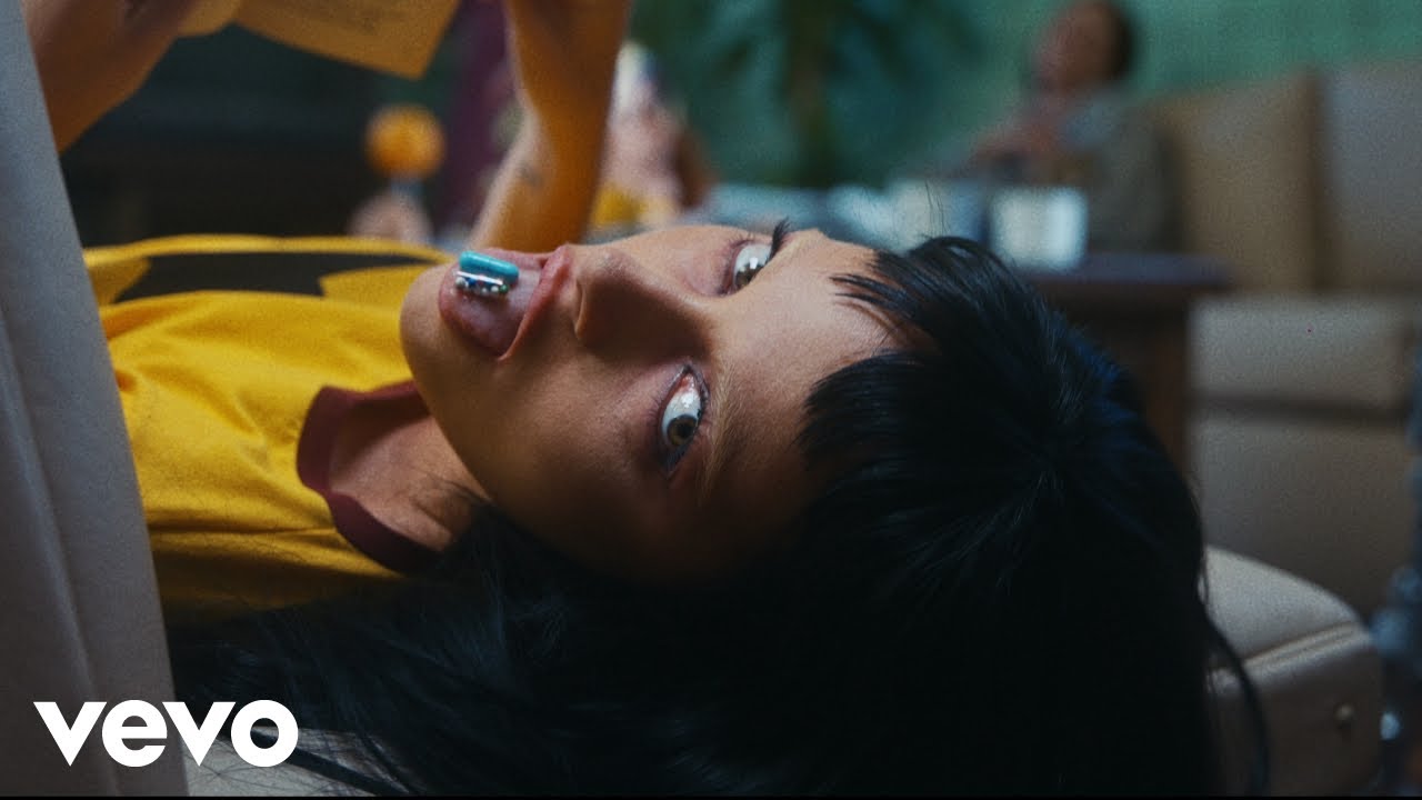 Oriana – CHIN CHIN (Official Video)