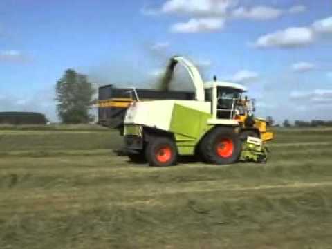 Snick: Gras hakselen.