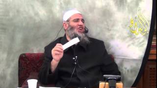 ماحكم الاختلاط العائلي مع وجود المحارم أنا وخالي وزوجته علماً أن زوجته غير محجبة image