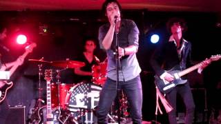 Electric Touch- Dominos @ Fitzgerald's 10.10.11