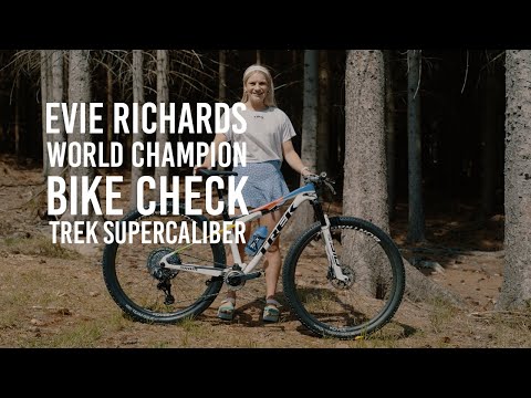 🚨 EVIE RICHARDS WORLD CHAMPION PRO BIKE CHECK 🚨