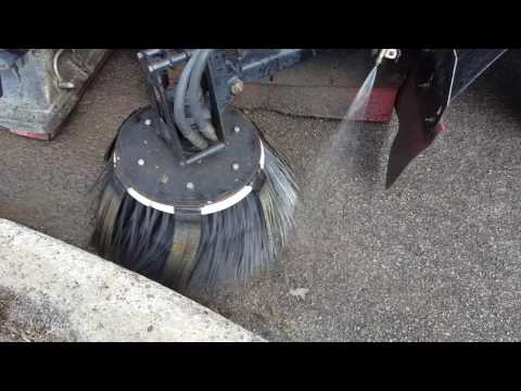 Piranha gutter brush attachment in action