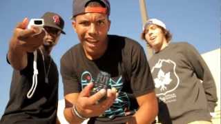 Kanye West - Clique ft. Big Sean &amp; Jay-Z (Music Video Parody) With Lyrics