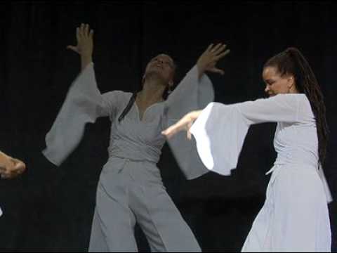 An Intimate Portrait with Lisa Rose