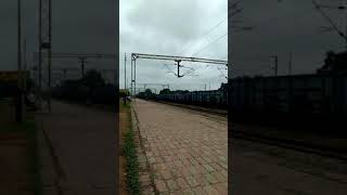 preview picture of video 'Jaunpur City Railway Station'