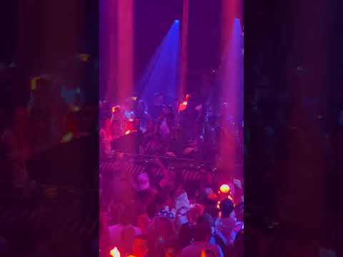 Flower Power crowd at Pacha it's just different!!
