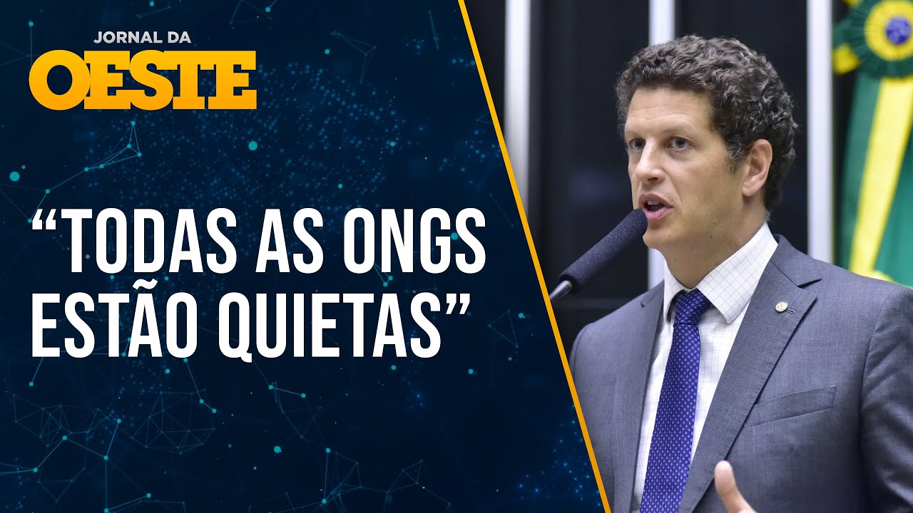 Salles ironiza narrativa da esquerda sobre queimadas: 'Agora ninguém tem culpa de nada'