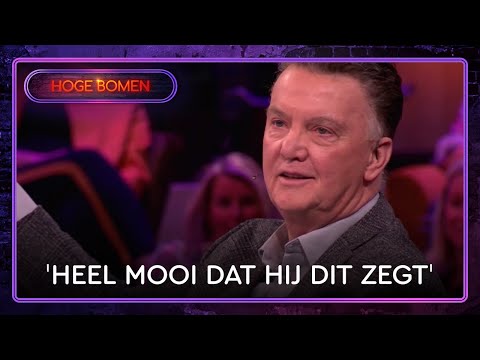 Profvoetballers spreken Louis van Gaal toe | Hoge Bomen