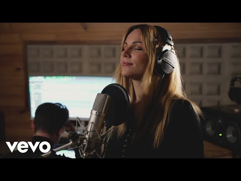 Edurne - Bailar Con El Viento (Banda Sonora Original de la película "El Casoplón")
