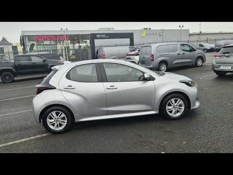 Toyota Yaris 1.5 HYBRID LUNA 5DR AUTO - Image 2