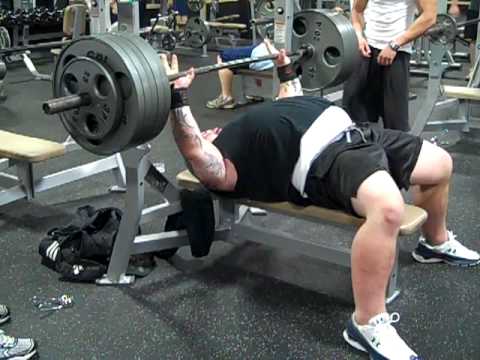 Travis Rogers do's and dont's in "Extreme Benching"
