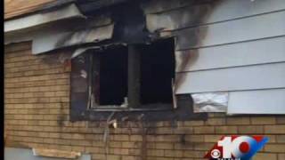 preview picture of video 'Fire destroys home in Vincennes'