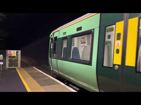 Class 377 departing Holmwood