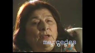 Mercedes Sosa - Hay un niño en la calle