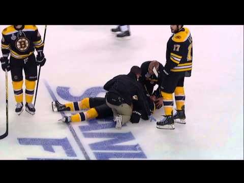 Aaron Rome's Clean Hit on Horton - Canucks at Bruins - R4G3 2011 Playoffs - 06.06.11 - HD