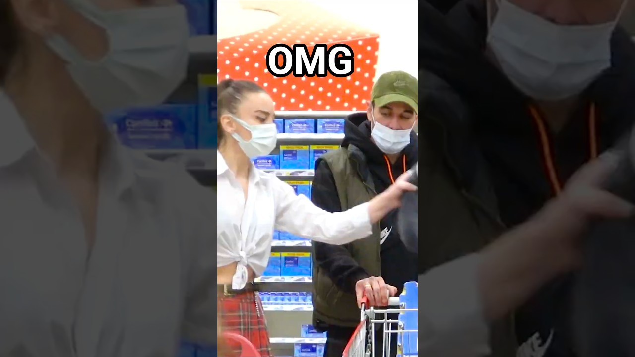 Wait for her reaction... 😂 #prank