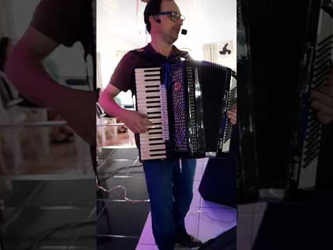 vamos dançar nos idosos de Mangueirinha no Paraná.Brasil #shotrs #baile #dancarinos #dança #dance