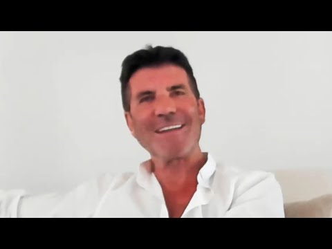 Simon Cowell Reveals Why He Hasn't Had a Cell Phone for THREE YEARS! (Exclusive)